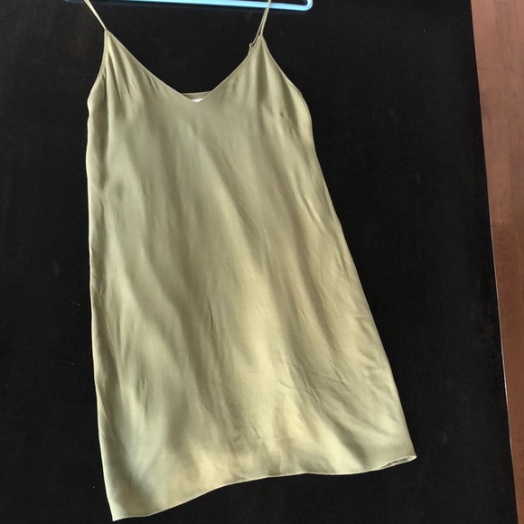 Wilfred Dresses & Skirts - NWOT Wilfred vivianne slip dress